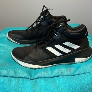 Adidas basketball shoes men’s size 10.5